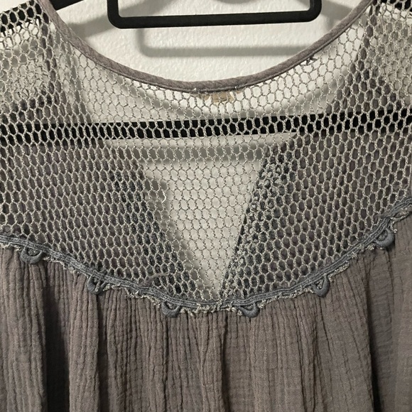 NWOT POL Cotton Gauze Distressed Hem Flowy Gray Sleeveless Top. Size Small - Picture 6 of 8